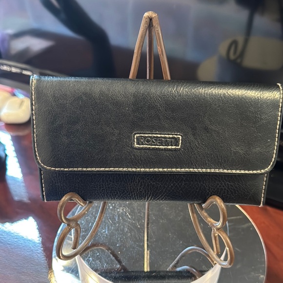 Rosetti Handbags - Rosetti Black Women's Clutch